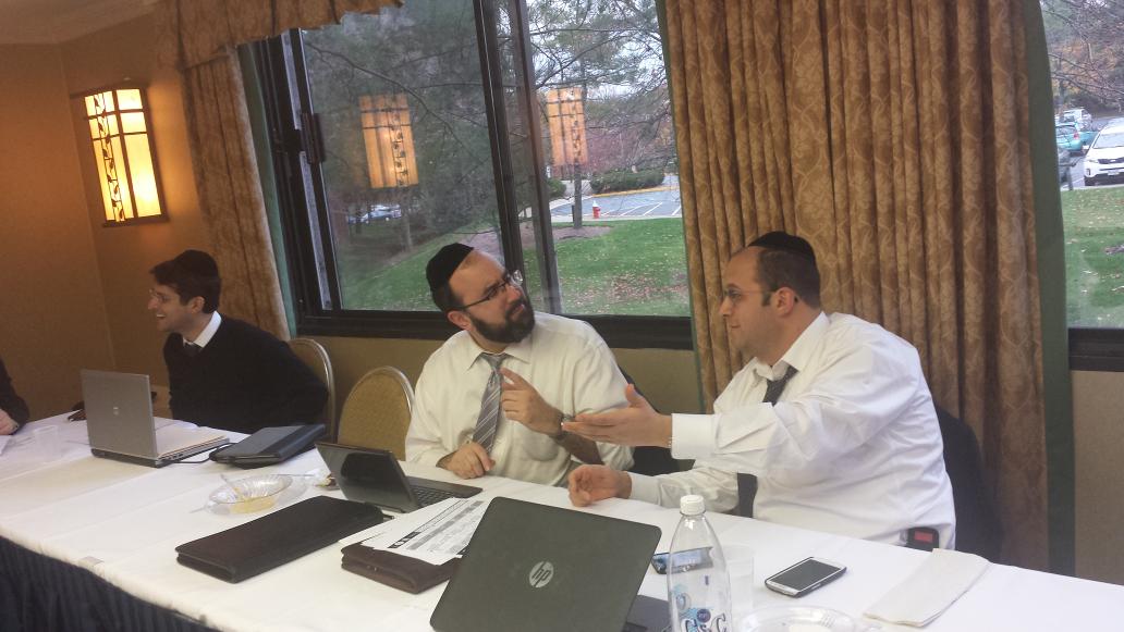LeahZagelbaum's tweet photo. And h-e-e-r-e's @Avi_schnall http://t.co/oqz4sKN4vl