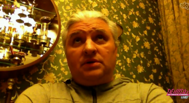tvrain's tweet photo. Президент федерации рестораторов: К январю 30% ресторанов закроются даже без введения законов http://t.co/euDmpTKm4y http://t.co/exUnb5K3pz