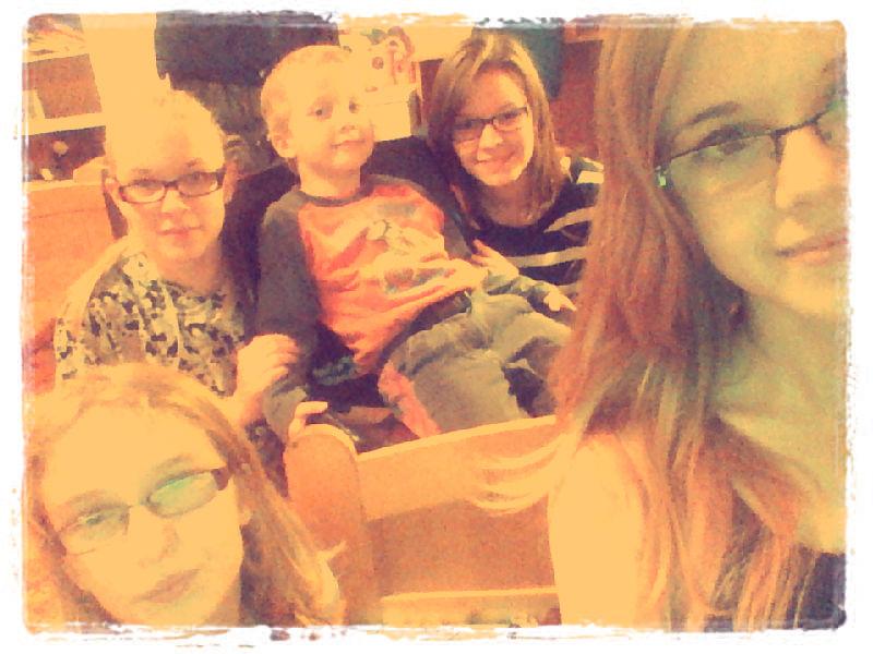 candy_meli's tweet photo. uncsimékal http://t.co/UyNKJBXcci