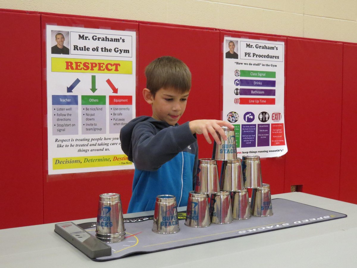 Geneva304's tweet photo. @Geneva304's Fabyan Elementary students help go for a world record in sport stacking #GWRday #2014STACKUP http://t.co/lpPJ8nVq88