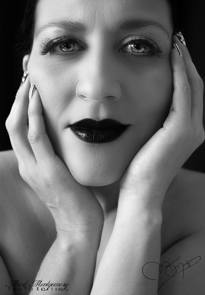 Shades of Me. Self portrait. #self portrait #girl #lips #eyes #b&amp;w #photography  #nikond5200 #nikonphotography #