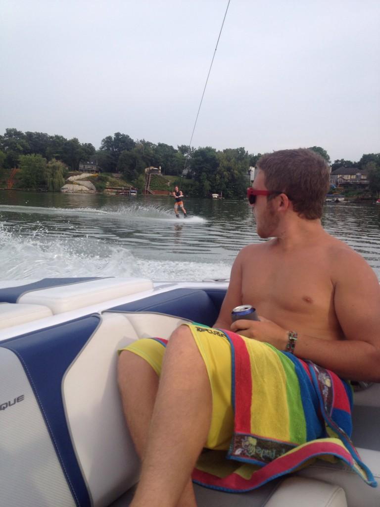 Ross_355's tweet photo. Missing those summer days back home on the lake. #throwback #tbt #lakelife #wakeboarding #drinkingbrews http://t.co/YBBQQjARiI