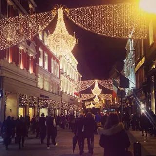 Starting to look a lot like Christmas!  #GraftonSt #DublinCity #Home