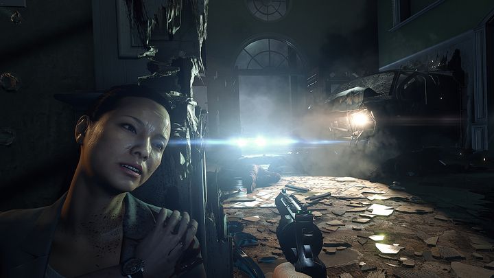 Battlefield's tweet image. Put your piece back in its holster! Looks like Polygon's @ColinCampbellx will cuff the perps. bit.ly/1xwvbmD