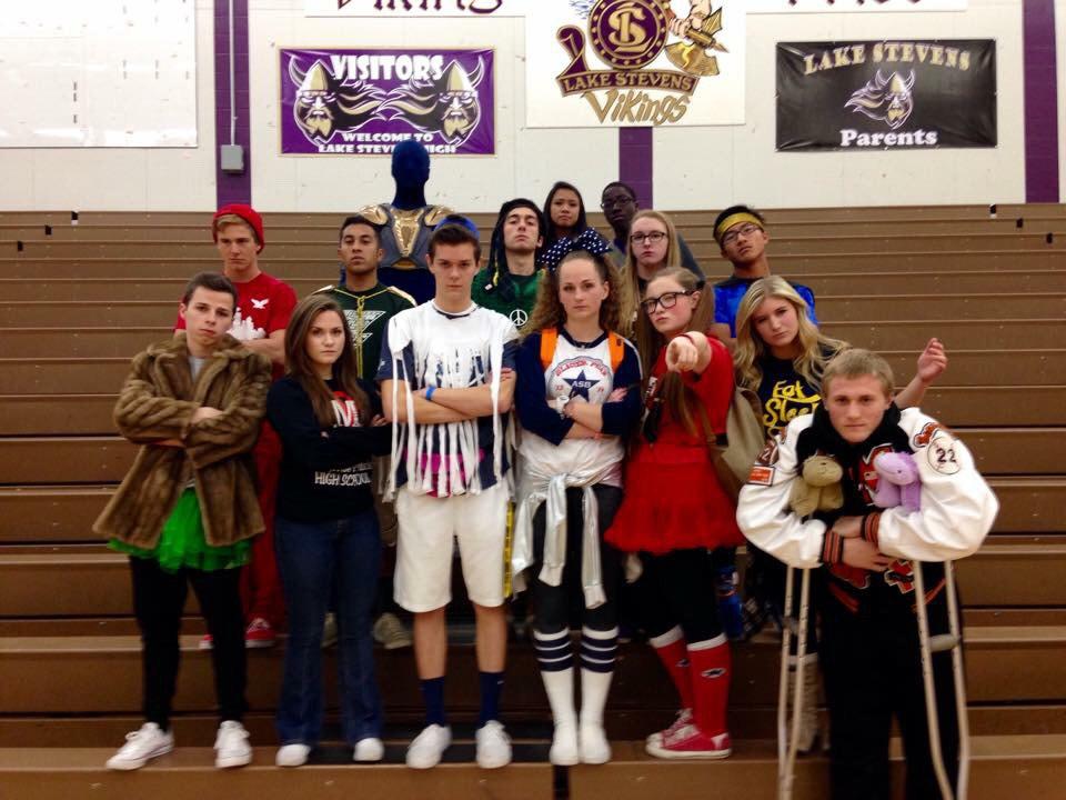 hannah_scarth's tweet photo. Solid group of ASB president's right here ๐๐ #Interhigh2014 http://t.co/BtRpIq2ELp