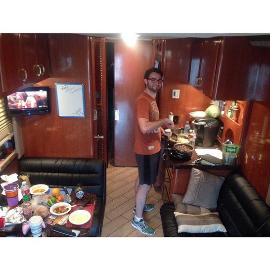 flyleafmusic's tweet photo. #TBT Bus cooking with Jared. #flyleafontour http://t.co/EQrdz0gFDR