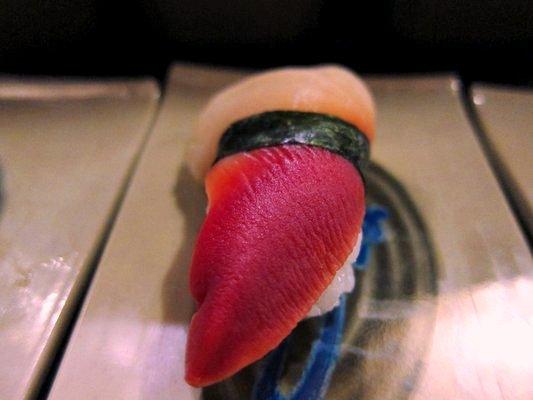 Surf Clam Nigiri (Hokkigai)
Try this item along with many others at our all-you-can-eat #sushi bar!