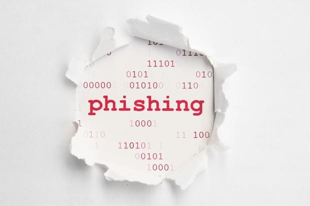 symantec's tweet image. Amazon phishing attacks pick up for holiday shopping season
symc.ly/1wWVbbP