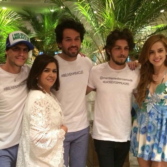 aboutchay's tweet photo. [FOTOS] - Chay e Sophia Abrahão na festa da coleção Milagres http://t.co/QKfgPrNkmq