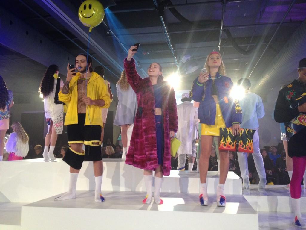 MarieCharlesN's tweet photo. Nice styling guys!  #PLUR http://t.co/iBqNTzUWBB