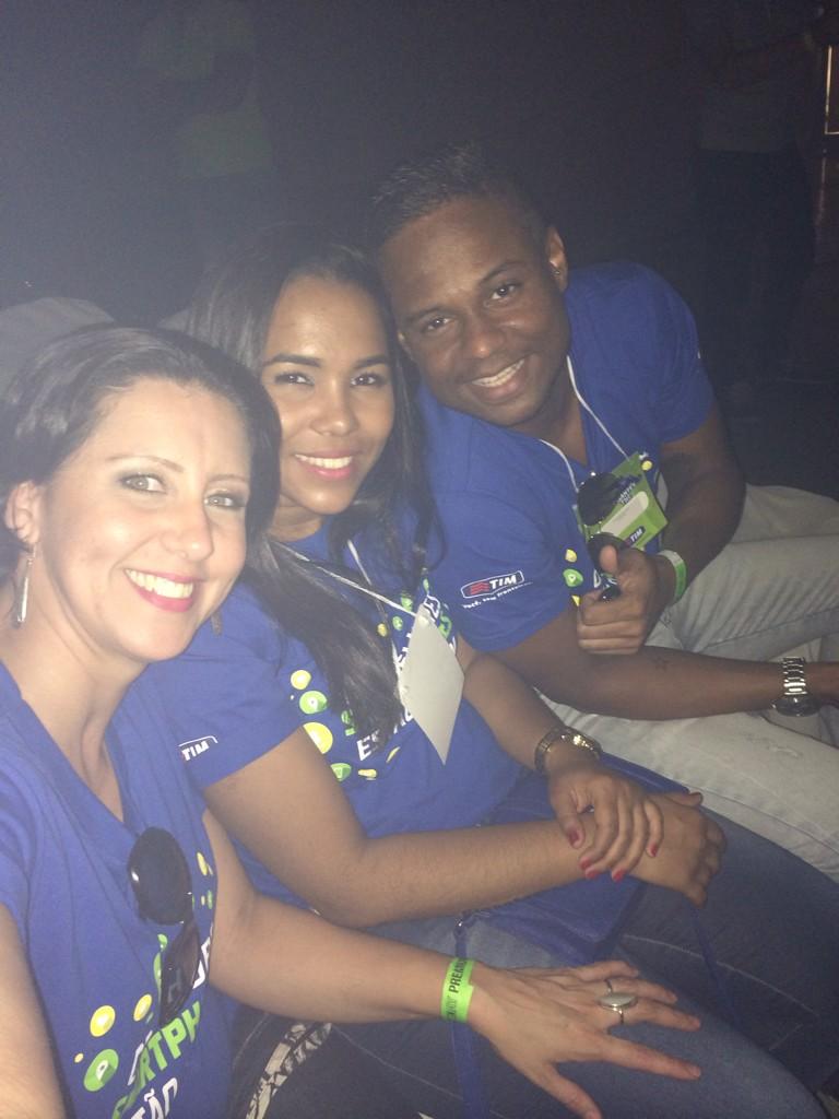 BelRMorais's tweet photo. #timdayTNE #PremiumTNE
Sangue azul corre em nossas veias!! 💪 http://t.co/mNYoJ7IugZ