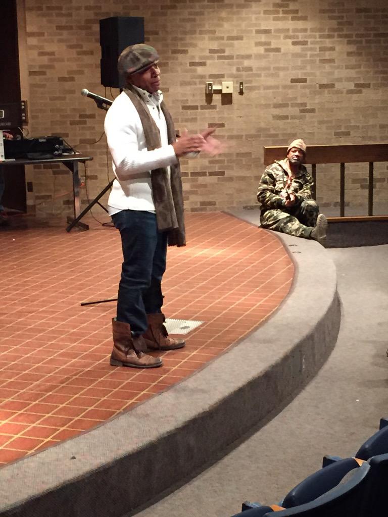 TTU_mentortech's tweet image. The one and only @Se7enThePoet doin' his thing at Open Mic Night #mentortech1415
