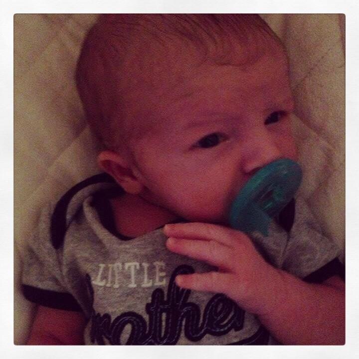 Gretchennnn's tweet image. My itty bitty brown haired baby who is now my big blonde haired boy! 24 hours until he's 2! #tbt #gavinmichael