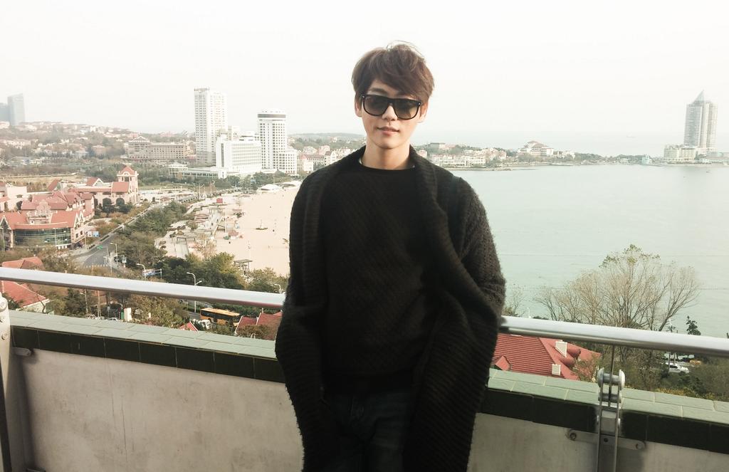 ASSAZZOA's tweet photo. 수능대박났기를 종이를넘기던그떨림이 아직도선명하다 2번일까4번일까 갈팡��팡 마크한번에 대학이왔다갔다 참무서웠는데.
저는 잘살아있답니다 :) http://t.co/6YgvJk0gLK