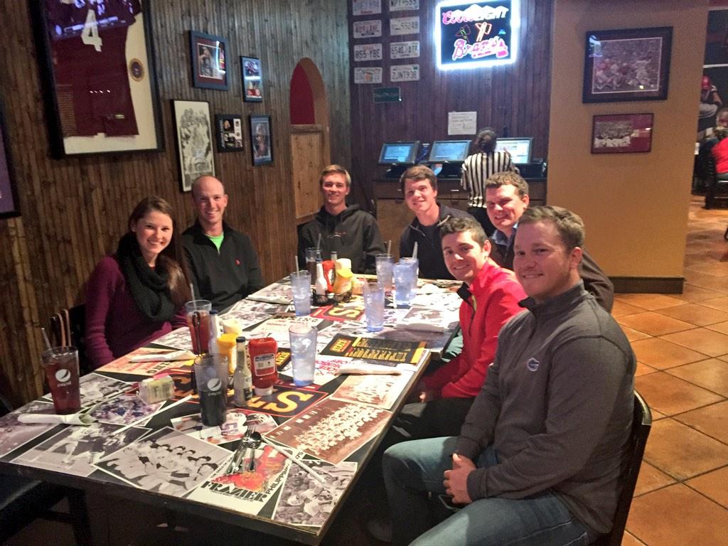 UFClubGolf's tweet photo. @Back9Network enjoying our first dinner at Dancing Rabbit! #Back9Nation #ClubGolf http://t.co/kyFjZ1W9Fk