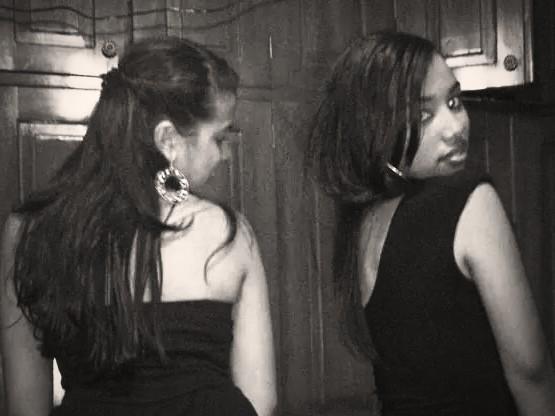 megl__'s tweet photo. “@Lopez_winy: #TBT @MelyMelyx3 💃👯 http://t.co/FtzXC8xsaG” #Cousins #Hermosa #MissYou 😩