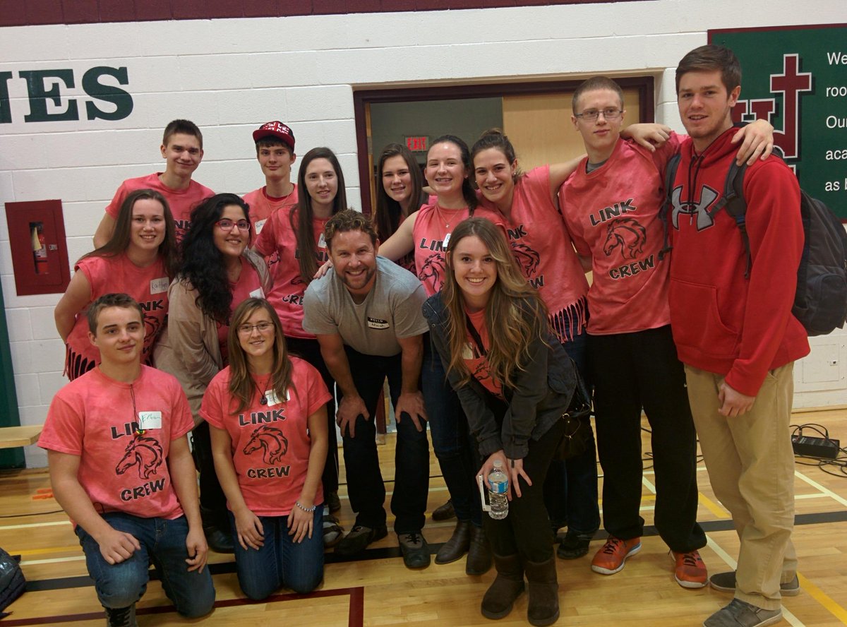 MustangMight's tweet photo. Crestwood thanks you for an amazing day!! @micahjacobson #LinkCrew #pvnclinkcrew http://t.co/9pCRZZqZc7