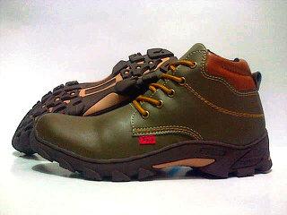 Hilinkshoes's tweet photo. Kickers boots size 40-44 250k  (blm ongkir) minat? invite pin 7D2EAB0F/08969973614 http://t.co/YqvUp4fsvg