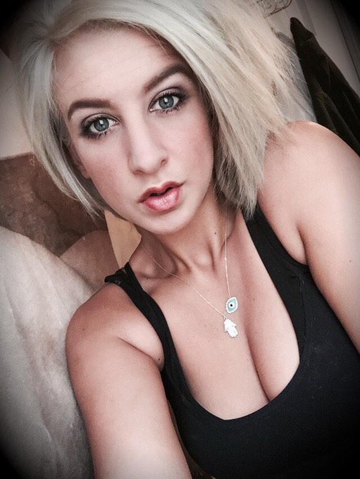 greyscape celfi&euml; http://t.co/ApYFR7JC7s<a href="/tag/humpday"class="tags"><span>#humpday</span></a><a href="/tag/forguysmag"class="tags"><span>#forguysmag</span></a>