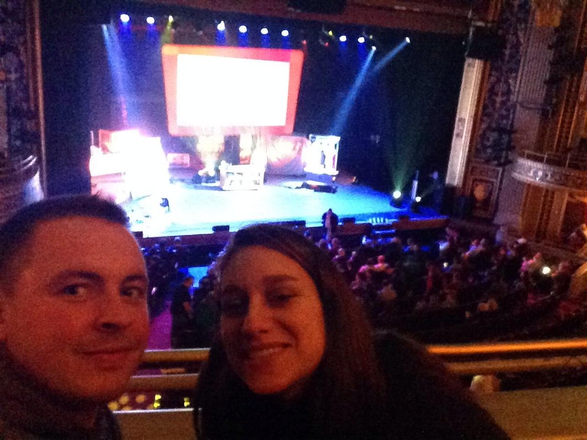 ProfKZurlo's tweet photo. #AltonBrownLive 
Question: What is your favorite after show snack? And how can I provide it for you? ;) http://t.co/Pi71QfD3BV