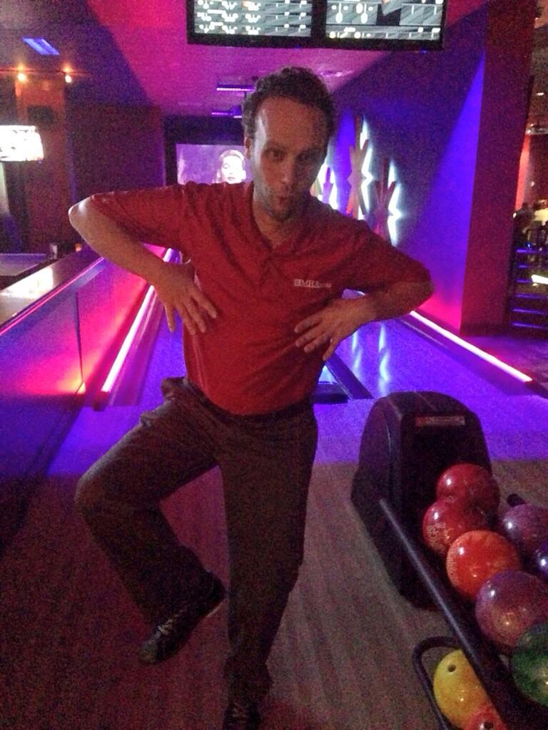 MsMollyRivera's tweet photo. So glad I witnessed this guy scoring a Turkey! Now @KingsNorthHills will donate a turkey to @FoodBankCENC! #VIPKings http://t.co/b3HKw3F9Su