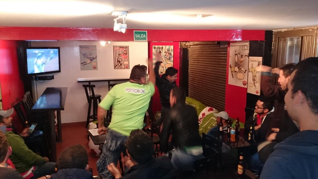 elestadiopub's tweet photo. Goool del Atlético Nacional!!! #pollaligacolombianaeep http://t.co/K7LUtpraJ5