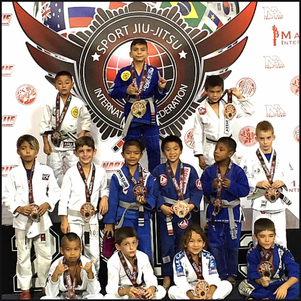 UFCgrounded tweet picture