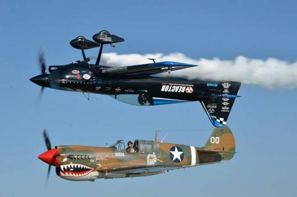 Hutch_USA's tweet photo. #throwbackthursday #AviationEdition
P-40 Warhawk http://t.co/hNVGK5cydP