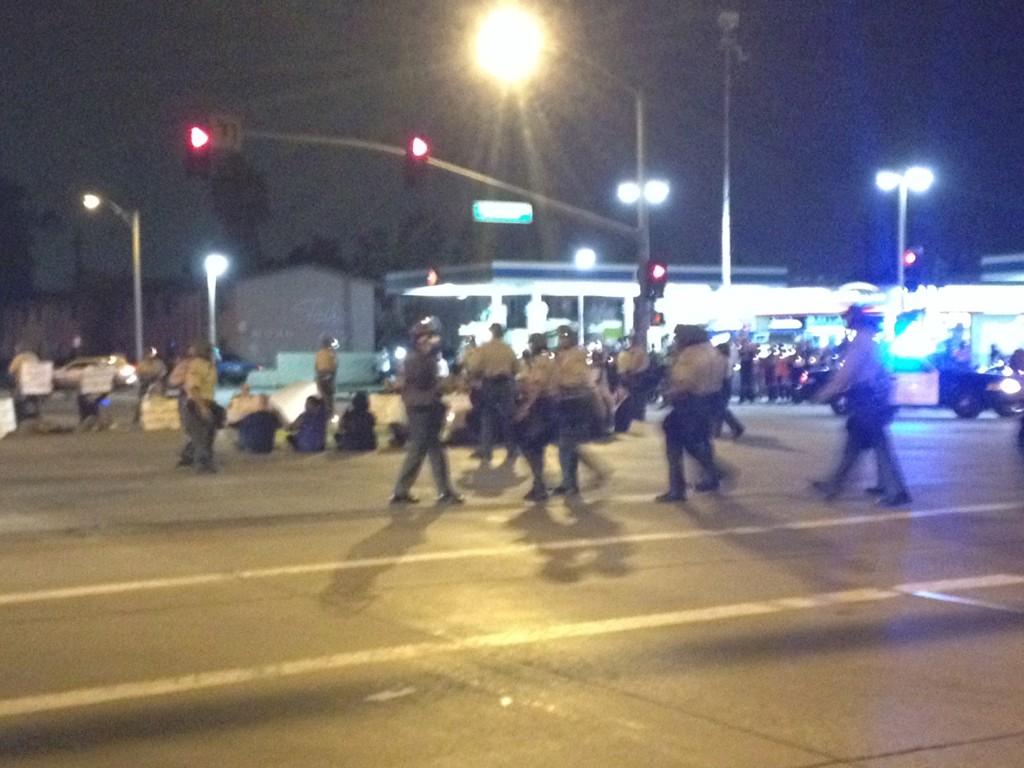 MariaForRespect's tweet image. #walmartstrikers