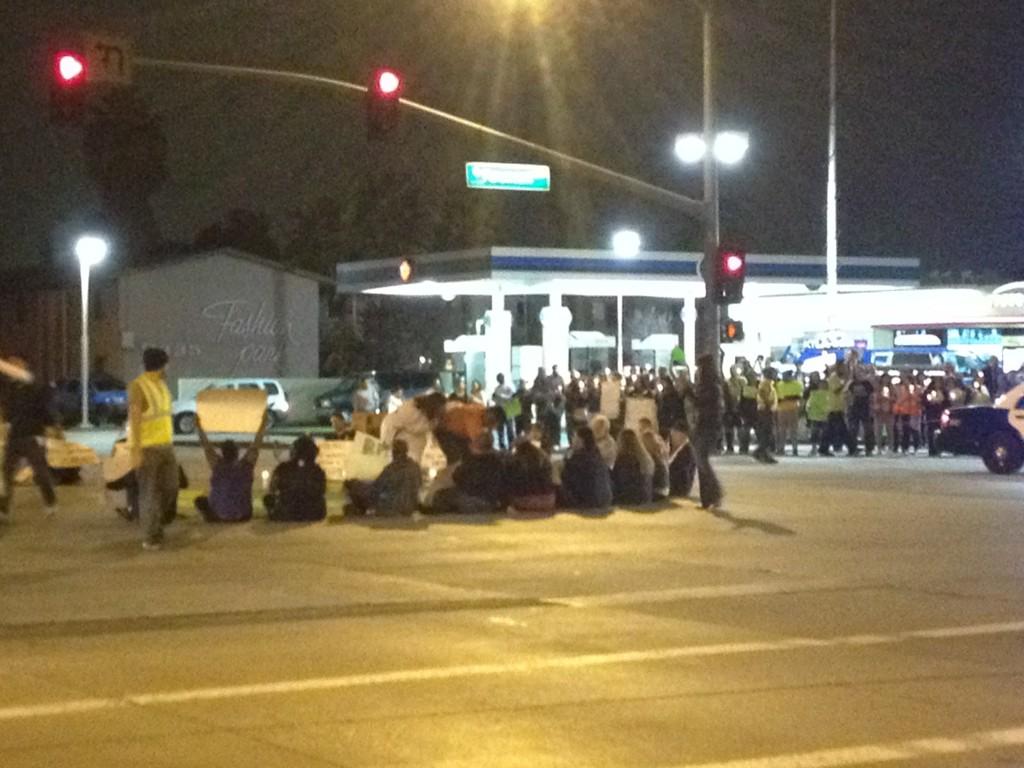 MariaForRespect's tweet image. #walmartstrikers