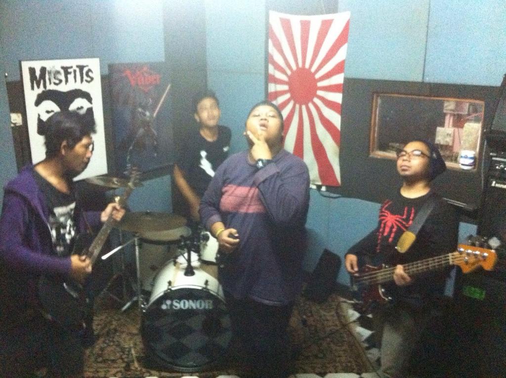 #Campakbalik jam season
