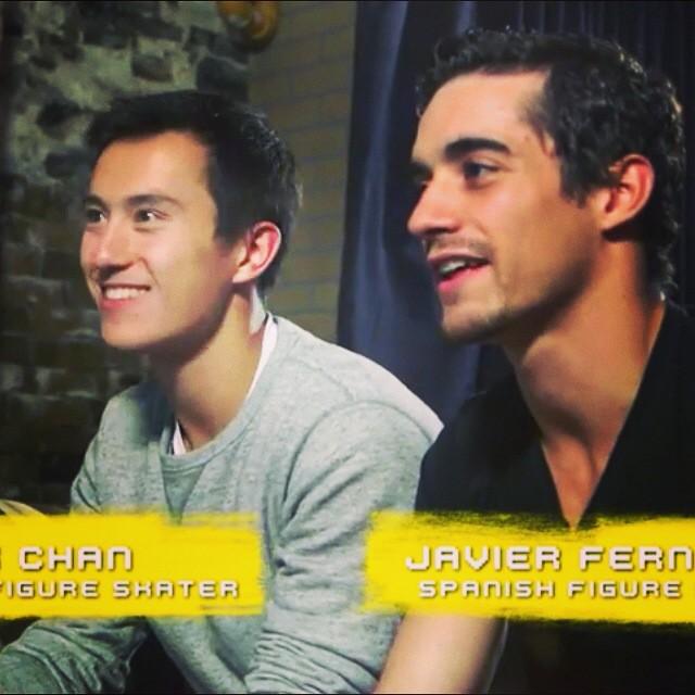 Pchiddy's tweet photo. Check out this Minecraft review with @javierfernandez What's your rating? #howdoiplaythis http://t.co/TNcBH6IUQr http://t.co/5xuU6pqnxU