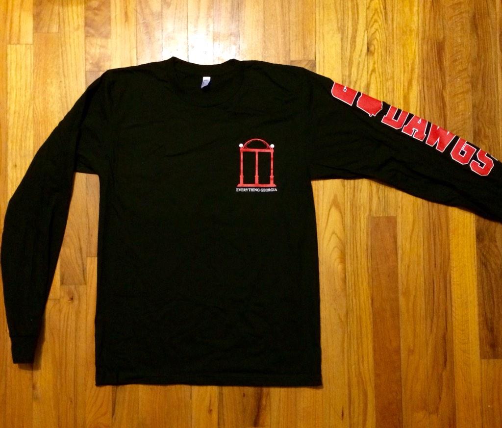 GAFollowers's tweet image. BRAND NEW: "Go Dawgs" black long sleeve. Who wants one?!?