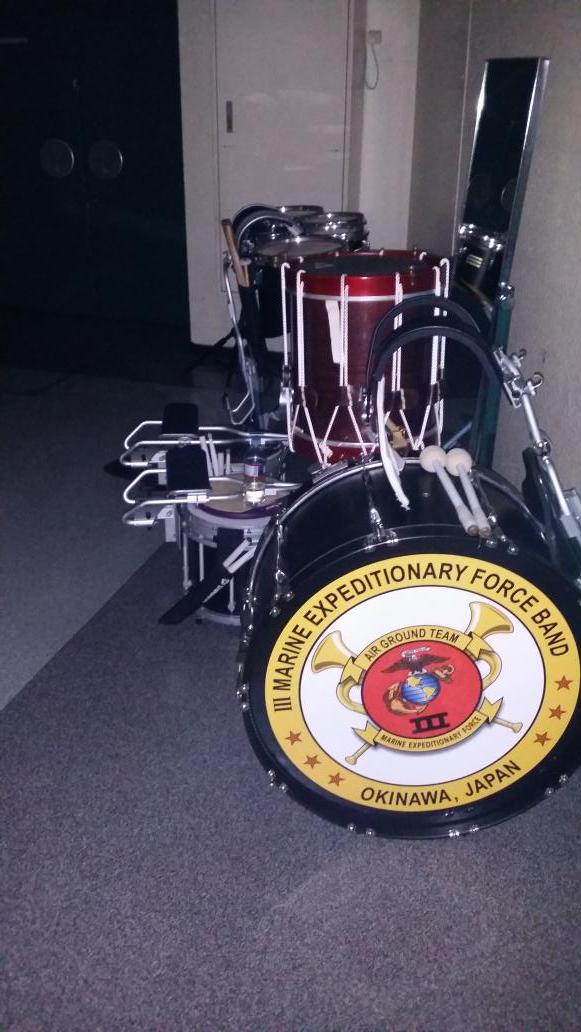 IIIMEFBand's tweet photo. The III MEF Band's percussion gear is staged and ready for the performance. http://t.co/eKQrcOr1bY