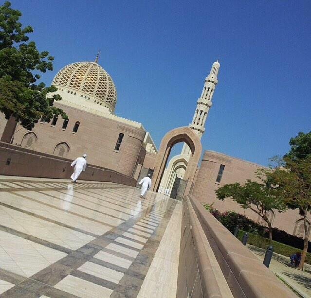 zajel_oman's tweet photo. خطبة الجمعة في جوامع السلطنة لهذا الأسبوع بعنوان:

"الشَّبَاب آمالٌ وَطُمـُوحٌ"

تقبل الله صالحات أعمالكم. http://t.co/65TpavSMU6