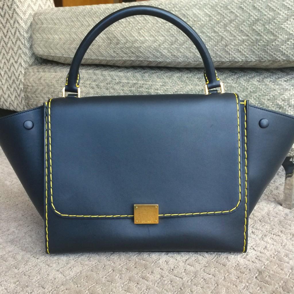 SamanthaKDownie's tweet photo. My new baby.. #CรLINE #HongKong #YellowStitching #ItsLove ๐๐๐ http://t.co/DmY9TV1SwW