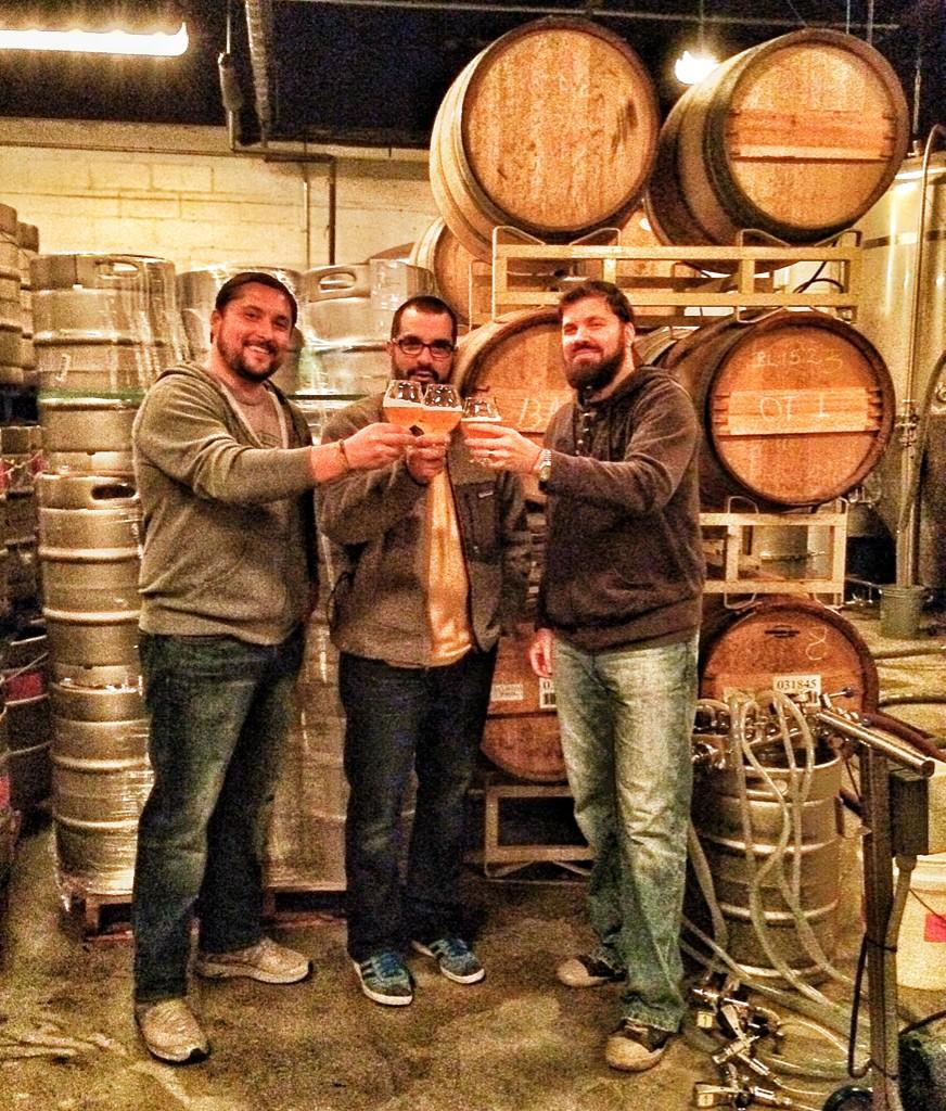 TheBeerTrekker's tweet photo. Can't get anymore literal than this #C2CT4 buddies visiting from the West Coast on the East Coast, Cheers! @TheC2CT http://t.co/ny1fDTt2sk