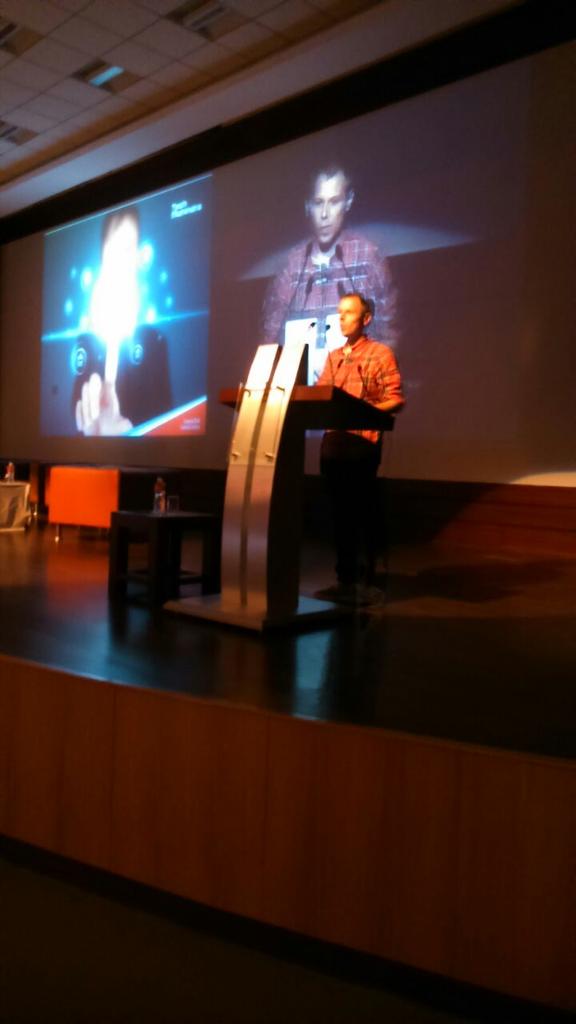 tech_mahindra's tweet photo. Jason Dehaan, @Abercrombie speaks on the requirement of Digital Solns in Retail & Delivery, at #ReConNext 2014. http://t.co/TvEkomlXVc