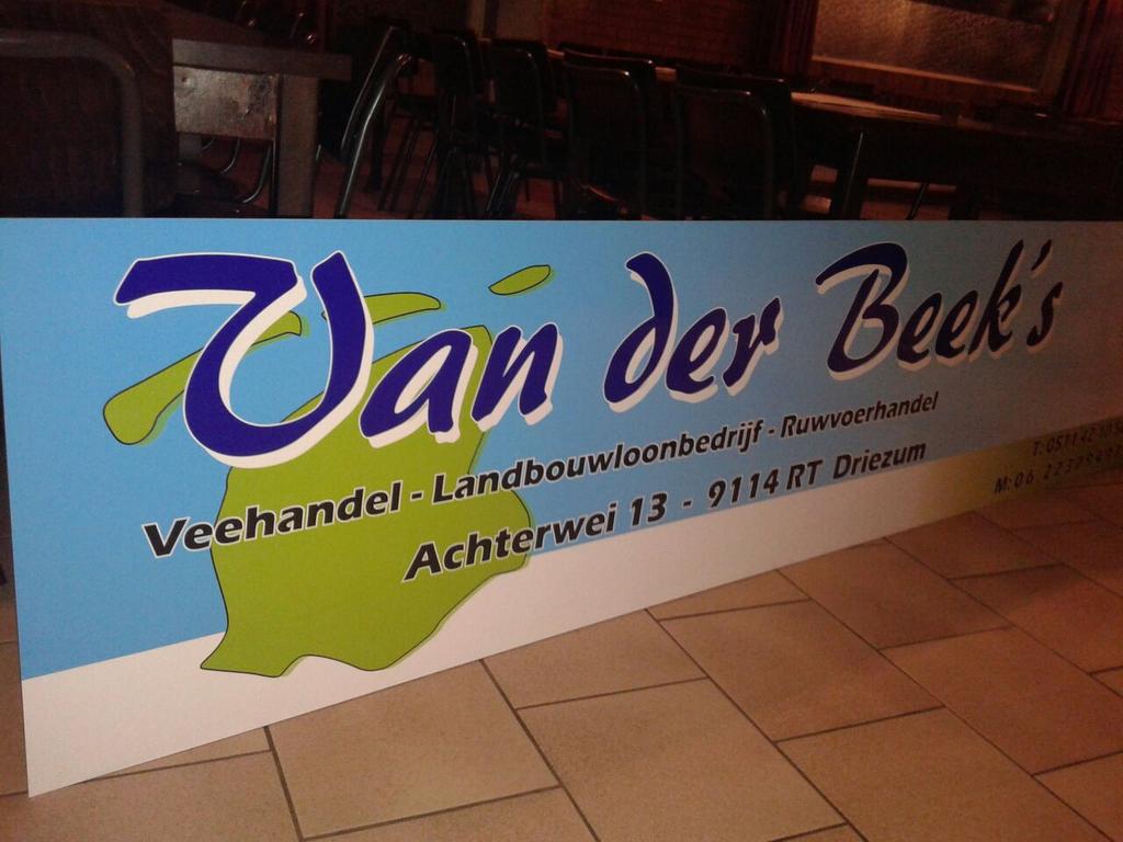 Reclamebord voor voetbalvereniging de Walden Damwald