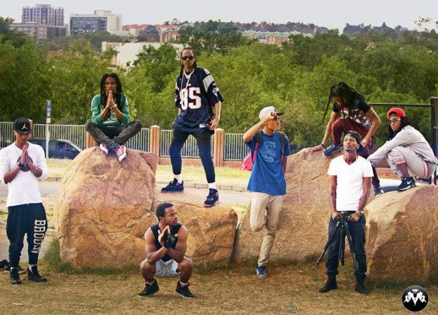 TheProTwins's tweet photo. Cuttdiamondz empire http://t.co/eKeQT2mzZg