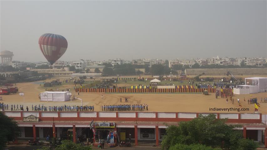 ShadowGraphical's tweet image. #Jaipur Celebrates Children&apos;s Day With an Air Baloon Blossom
indiaeverything.com/jaipur-celebra…
#ChildrensDay #Rajasthan
