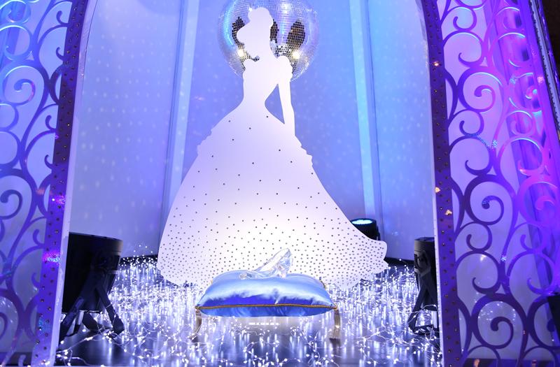 ディズニー公式 ディズニークリスマスイベント Disney Timeless Story 横浜 みなとみらいのイベント模様はこちら 詳細 Http T Co Qz2shvsptl 開催11 13 12 25 Http T Co Vse8nesiwc