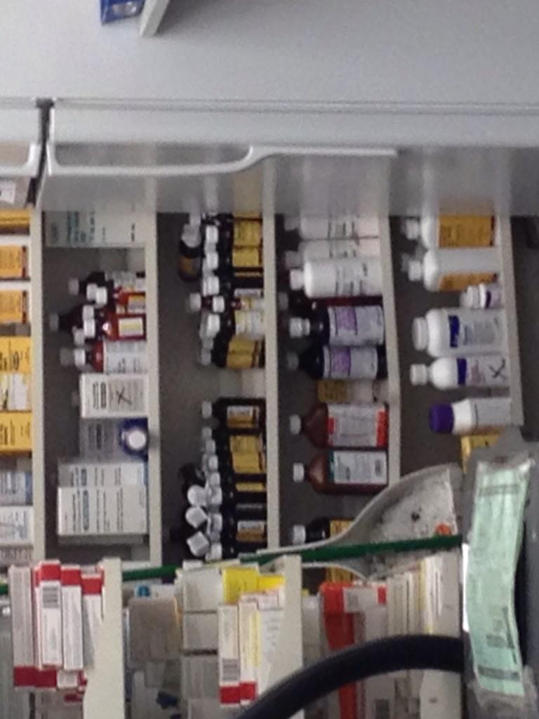RollingSumKush's tweet photo. All i need is one more drank #fuckRiteaid #theygot #ACTAVIS #hoodshit http://t.co/j9JAy23icI