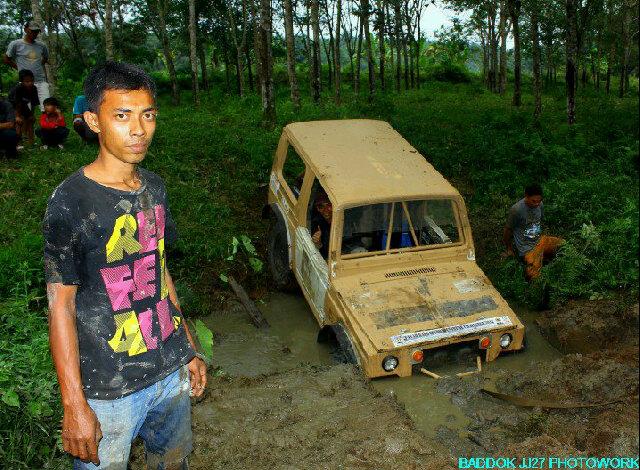 Yaelah malah diem ni navigator Jeep Jamboree dan mandiri workshop