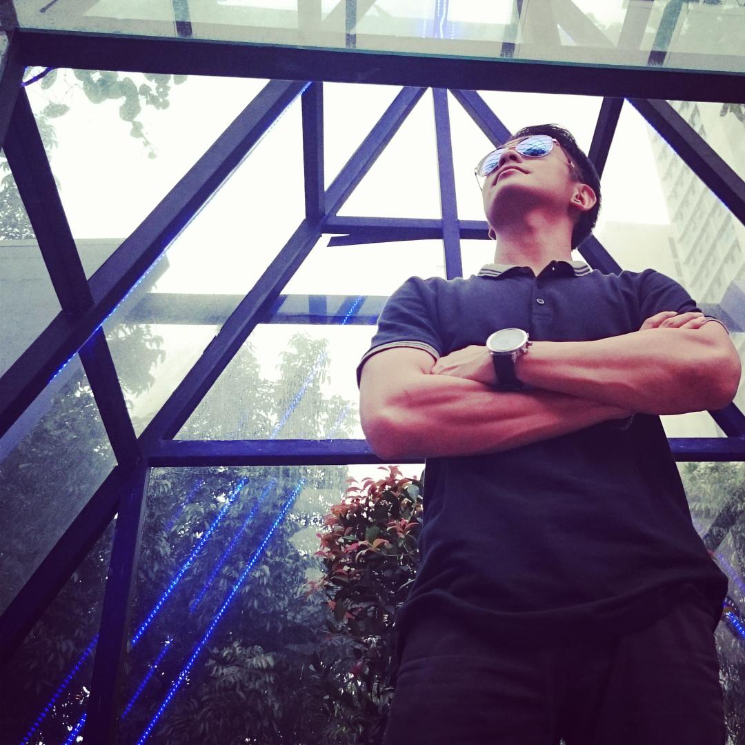 AjunDangerous's tweet photo. I love my city... &amp; I love my smart phone @SonyXperiaID #XperiaZ3 #DemandGreat http://t.co/SxMUw3rgOF