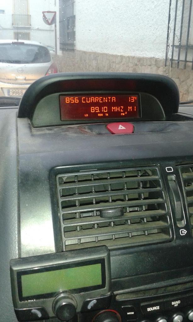 perakito's tweet photo. #yAtencionPorque llevo escuchandoros más de 5 años,  siempre en el mismo sitio y me encantais @40Andaya http://t.co/OOnrDOxj6V