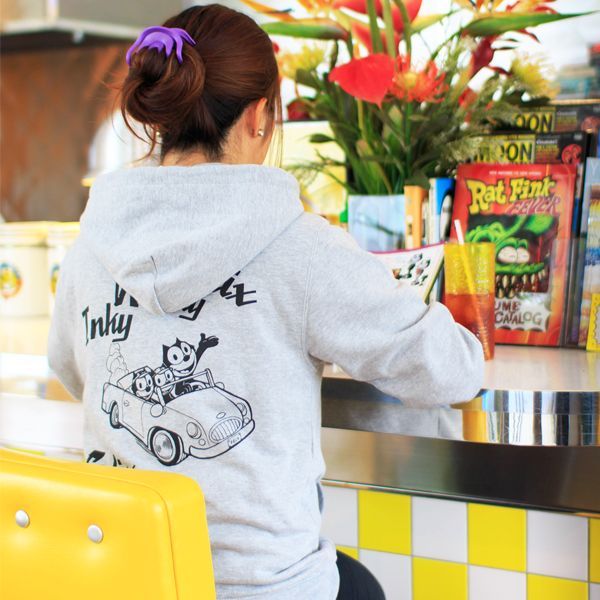 Rat_Fink_Fever's tweet photo. Felix Zip Parlka http://t.co/6uM9Rg1egK 人気のFelix パーカーを一挙にご紹介しています!!今年のFelixは、Hot Rod をカスタムしたり、甥っ子とドライブしたりと大忙しのようで���!? http://t.co/ovLV7VpDKf