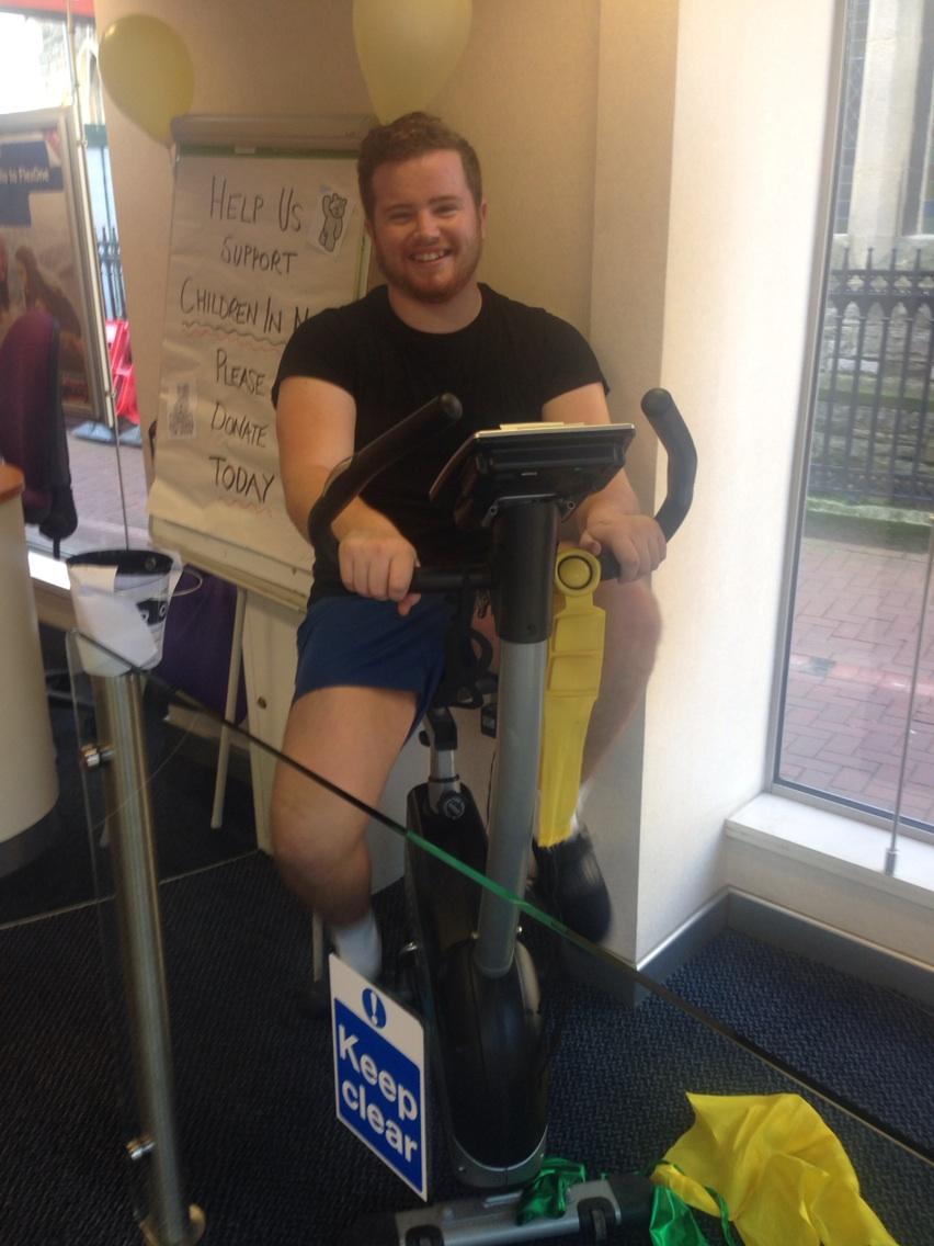 kamyk_uk's tweet photo. #childreninneed @george_proctor #GoGeorge#Poole!!!
@JeanSmorgan @kiristokes http://t.co/3vqycbJnId