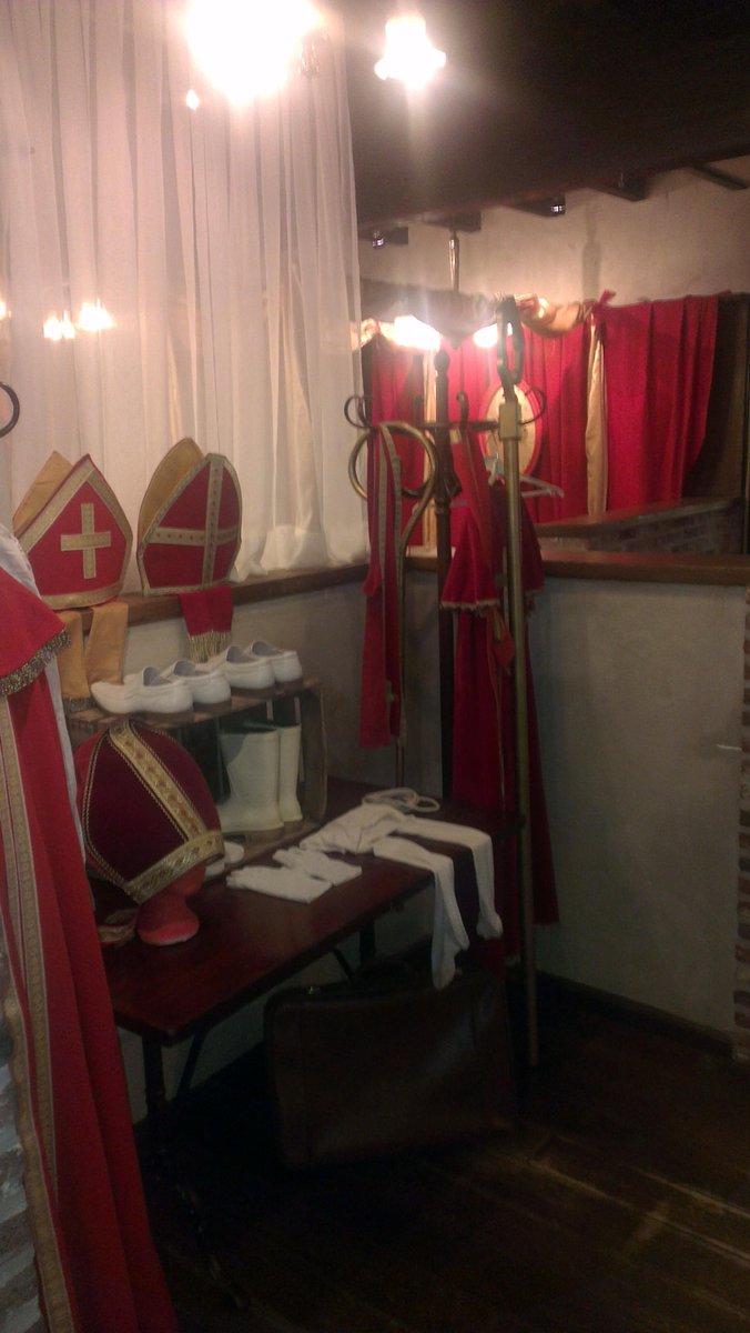 Het #sinterklaashuis@Erperheide is weer bewoond. Oh kom toch eens kijken!