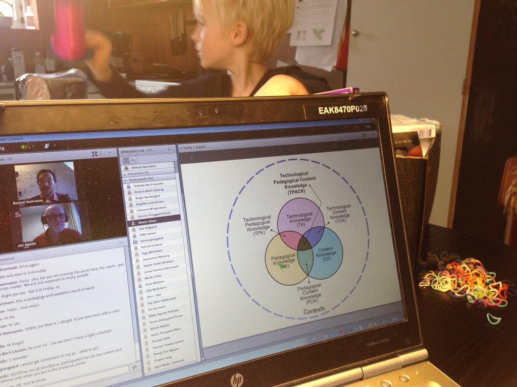 GitteReeckmann's tweet photo. #teach4tom Hart to concentrate with seven year old sick kido 😊😊 http://t.co/x7GLDjkKMR